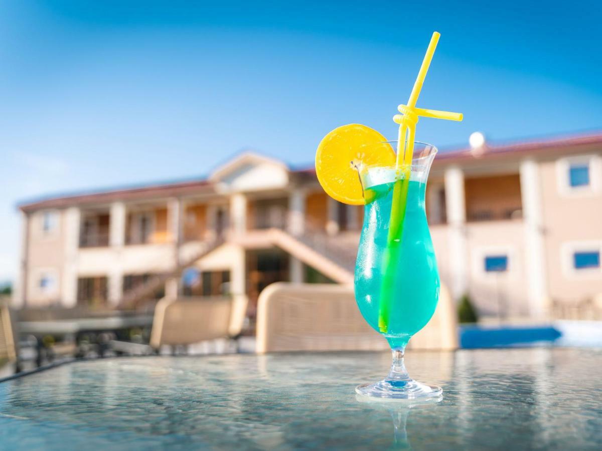 Hotel Royal Garden Nikšić Eksteriør bilde
